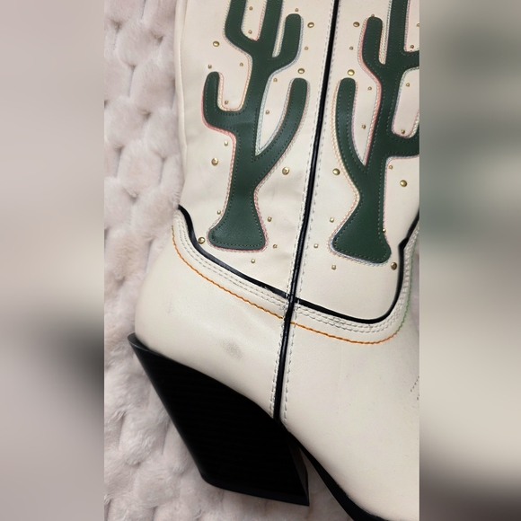NWT Zara Ivory Cactus Embroidered Contrast Knee-High Heeled Cowgirl Boots - Picture 7 of 16